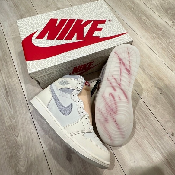 (UNRELEASED) Jordan 1 Retro High OG Sail University Red - Picture 1 of 2